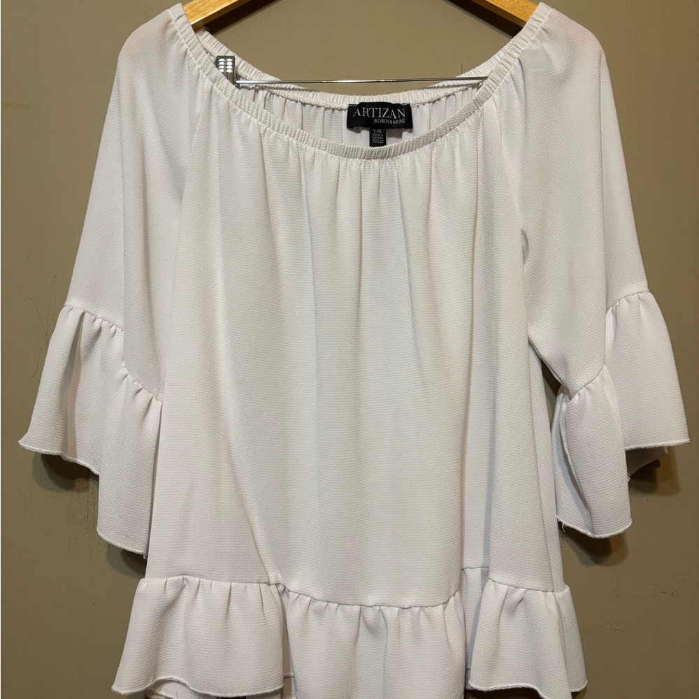 ARTIZAN ROBIN BARRÉ White Ruffle Top